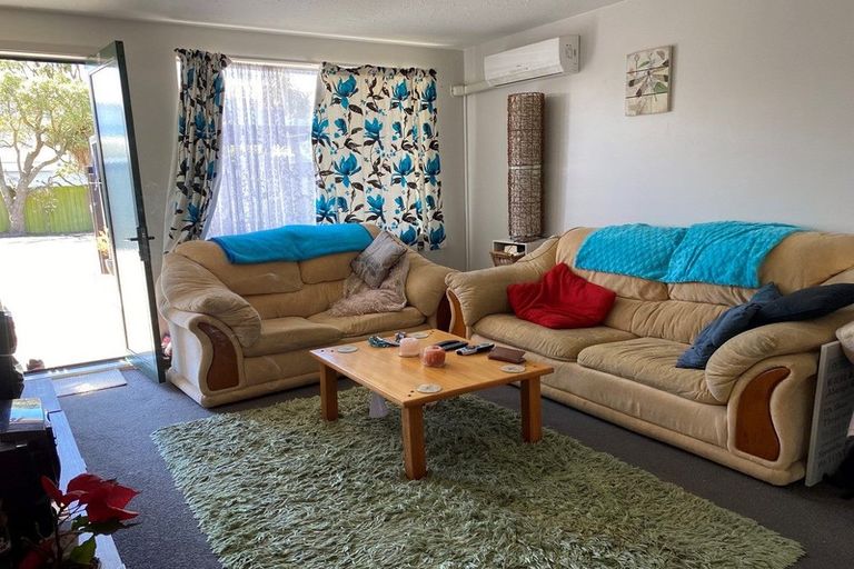 Photo of property in 55 Olliviers Road, Phillipstown, Christchurch, 8011