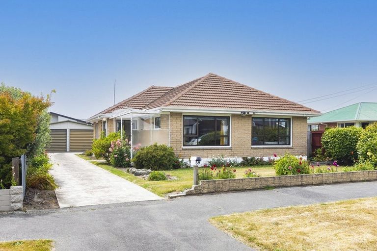 Photo of property in 39 Colwyn Street, Bryndwr, Christchurch, 8053