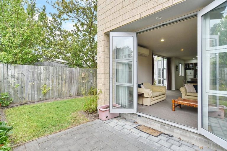 Photo of property in 76b Packe Street, Edgeware, Christchurch, 8013