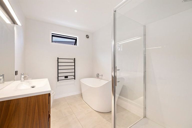 Photo of property in 6 Shepherd Road, Jacks Point, Queenstown, 9371