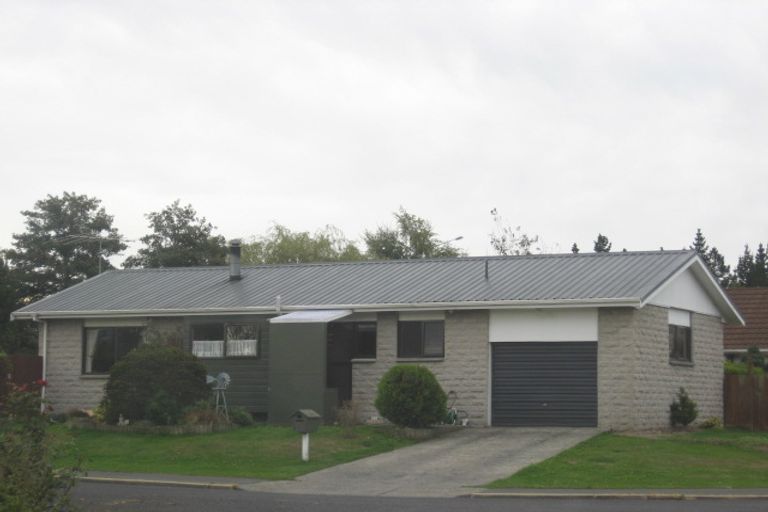 Photo of property in 65 Kinmont Crescent, Kinmont Park, Mosgiel, 9024