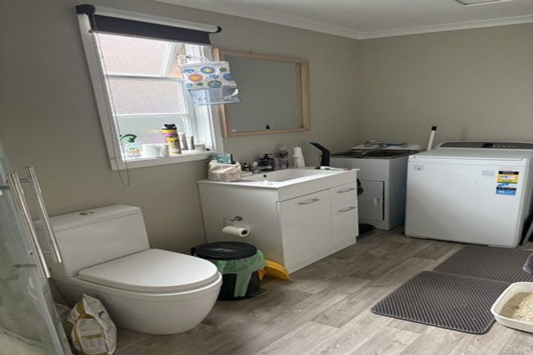 Photo of property in 10 Rewa Street, Takaro, Palmerston North, 4412