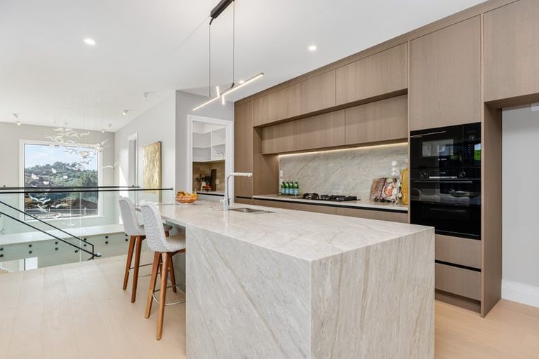 Photo of property in 9 Halcyon Bay Lane, Wainui, 0992