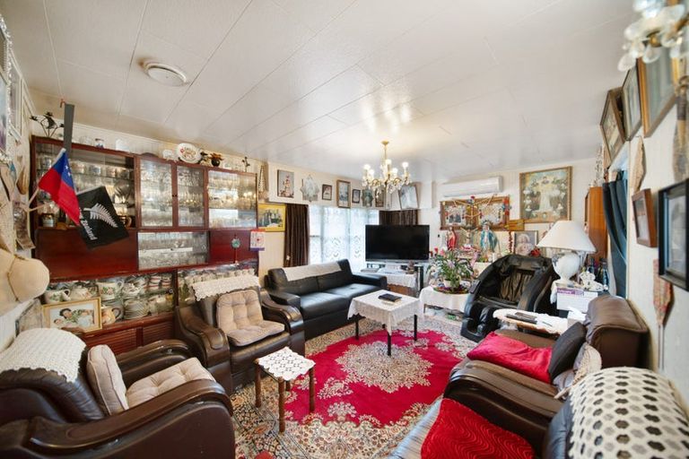 Photo of property in 22 Woburn Street, Mangere East, Auckland, 2024