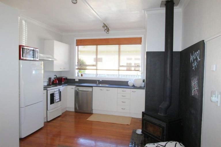 Photo of property in 10 Huxley Street, Pahiatua, 4910