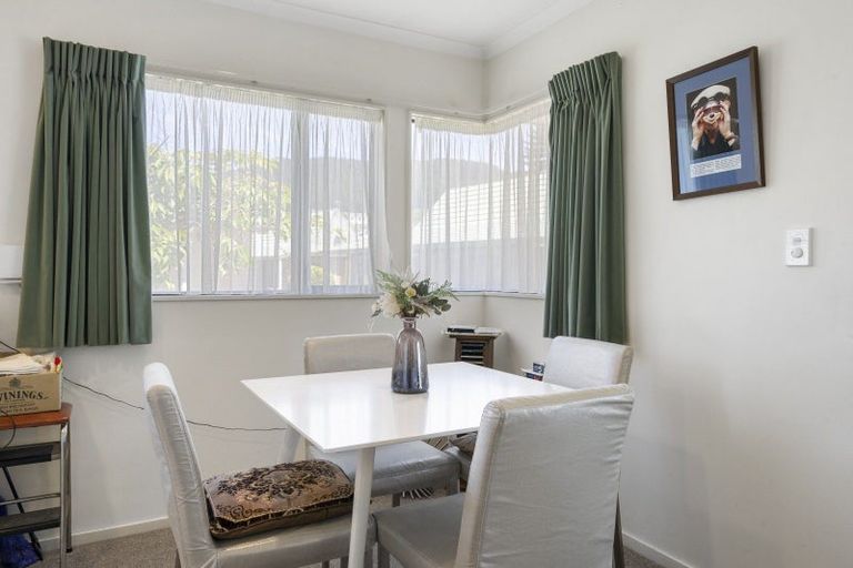 Photo of property in Redwood Village, 43/42 Main Road, Tawa, Wellington, 5028