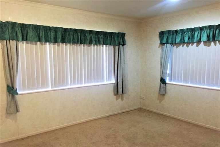 Photo of property in 227a Hill Road, The Gardens, Auckland, 2105