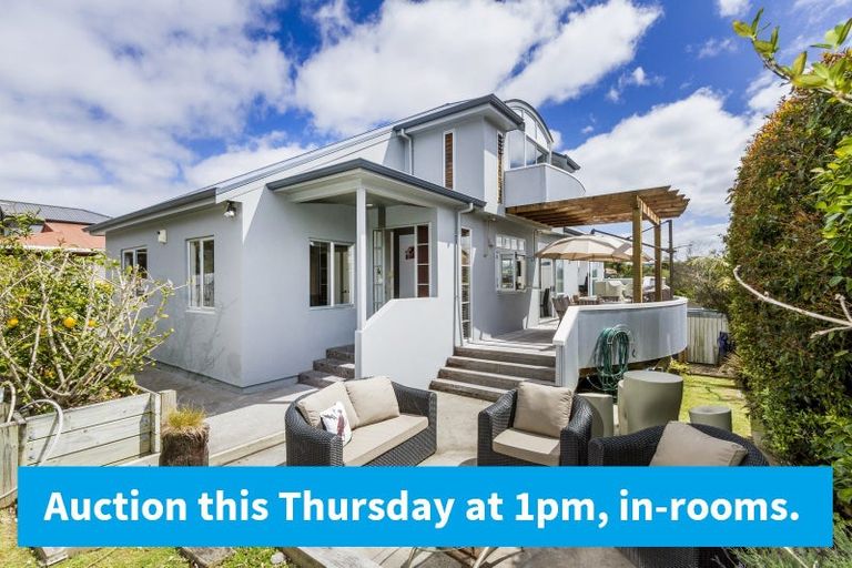 Photo of property in 75 Browns Bay Road, Browns Bay, Auckland, 0630