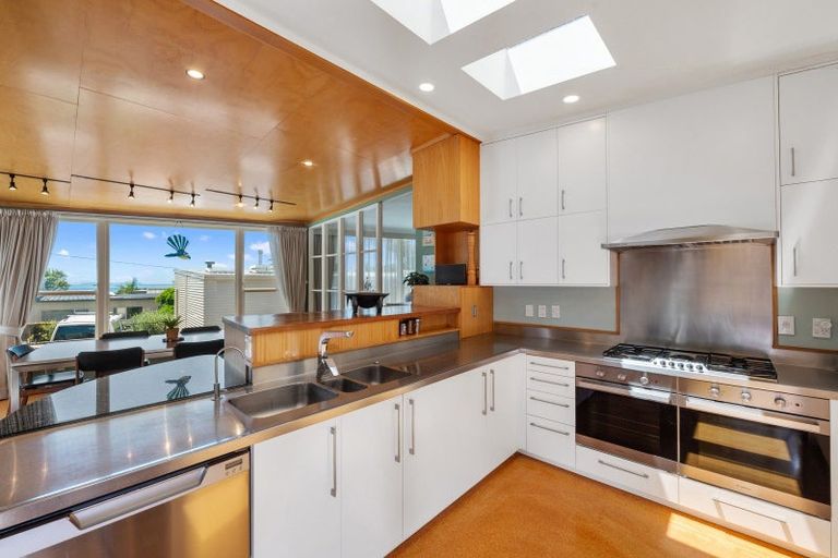 Photo of property in 6a Hauraki Road, Hauraki, Auckland, 0622