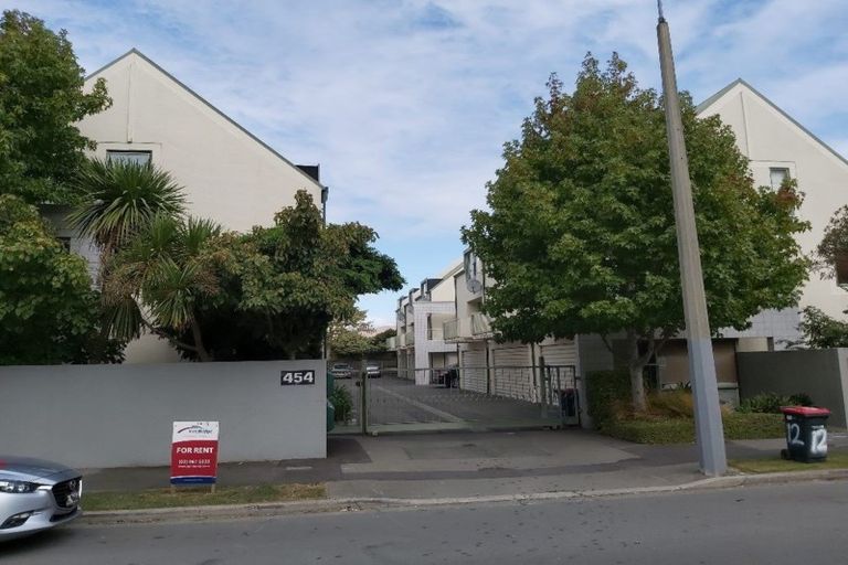 Photo of property in Hagley Mews, 5/454 Hagley Avenue, Christchurch Central, Christchurch, 8011