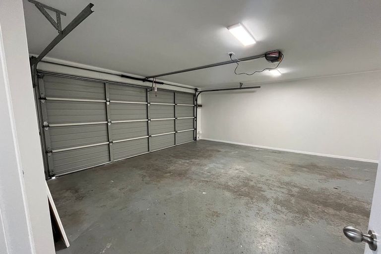 Photo of property in 2/7 Marbeth Court, Botany Downs, Auckland, 2010
