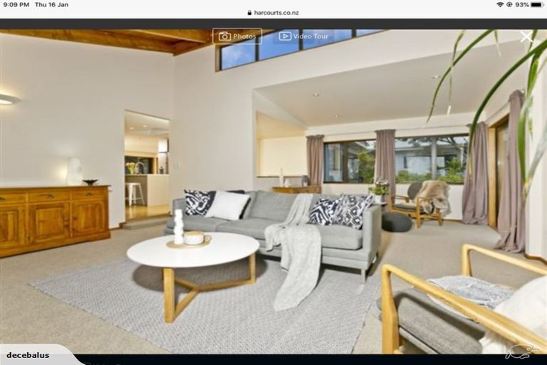 Photo of property in 21 Glen Vista Place, Bayview, Auckland, 0629