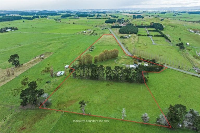 Photo of property in 578 Raumai Road, Bulls, 4894