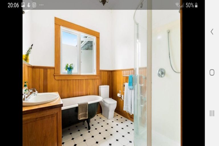 Photo of property in 20 Evans Road, Glen Eden, Auckland, 0602