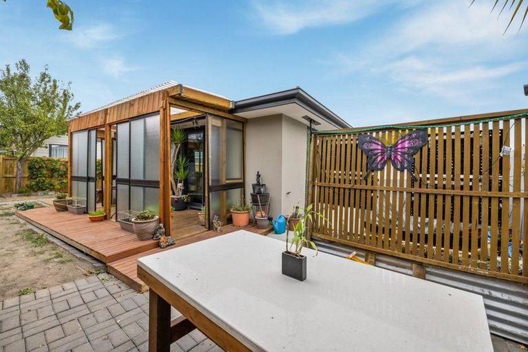 Photo of property in 2/183a Palmers Road, New Brighton, Christchurch, 8083