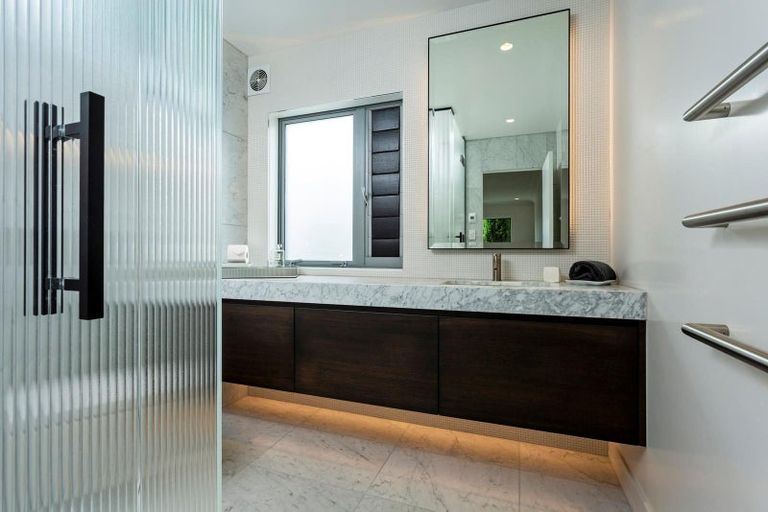 Photo of property in 1 Arthur Crescent, Hauraki, Auckland, 0622