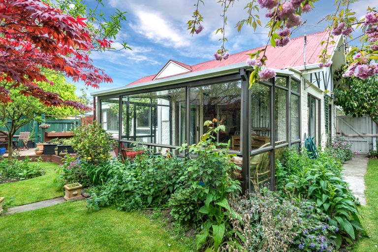 Photo of property in 2 Crosby Street, Mairehau, Christchurch, 8013
