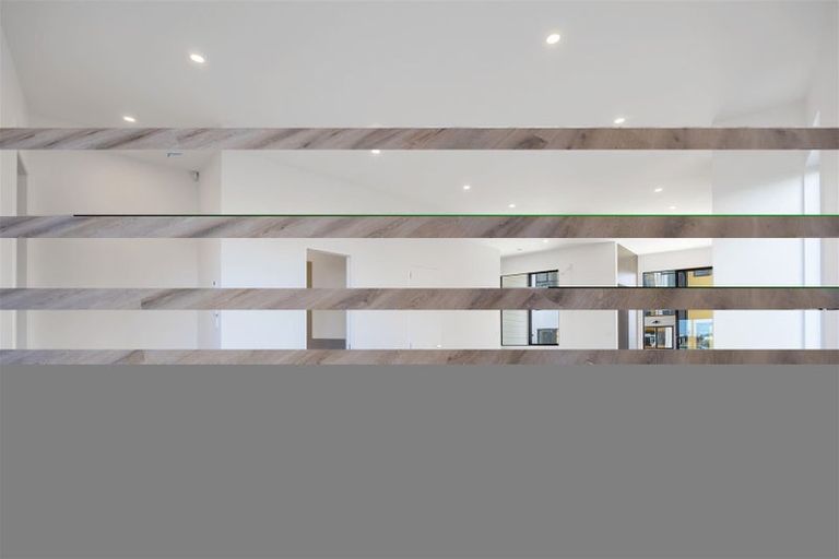 Photo of property in 25 Kumerahou Street, Kumeu, 0810