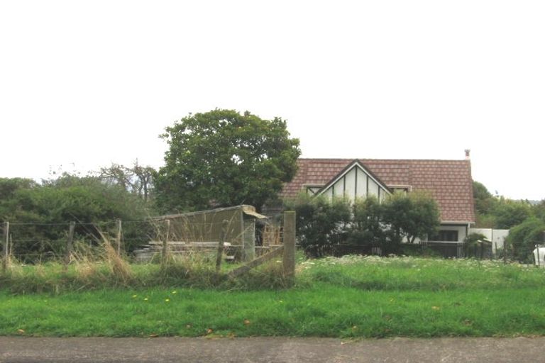 Photo of property in 8 Te Maku Grove, Waikanae, 5036