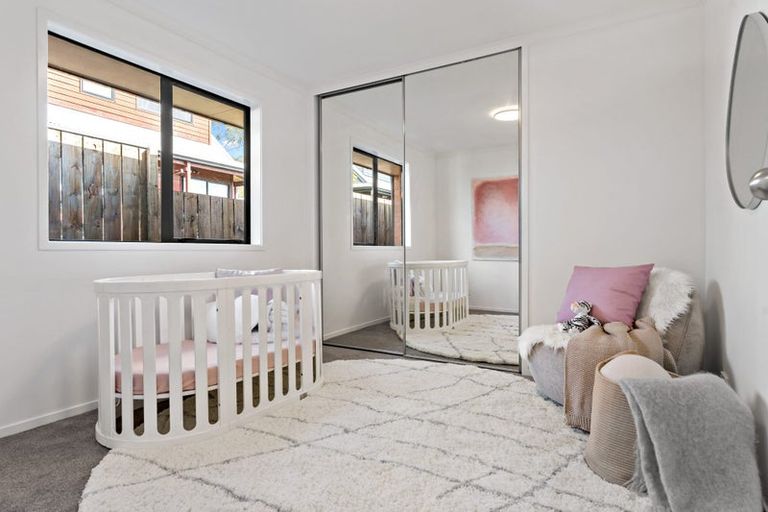 Photo of property in 113a Titirangi Road, New Lynn, Auckland, 0600