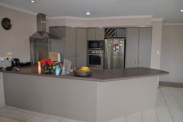 Photo of property in 2 Millie Court, Papamoa Beach, Papamoa, 3118