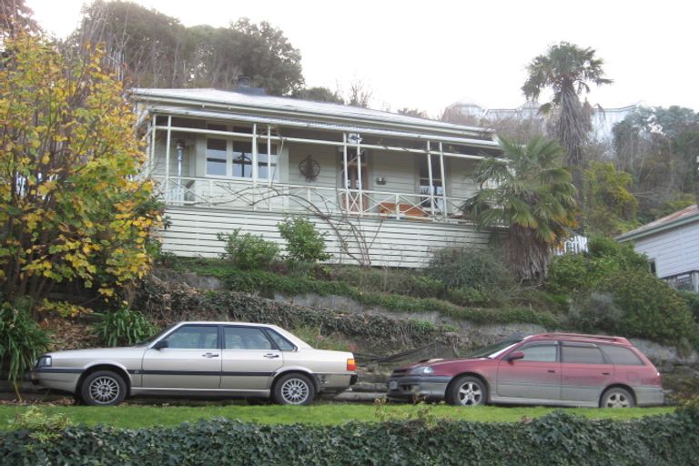 Photo of property in 12 Coote Road, Bluff Hill, Napier, 4110