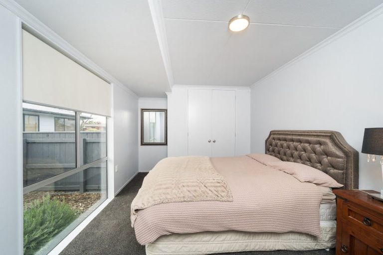 Photo of property in 66 Kaimanawa Street, Kelvin Grove, Palmerston North, 4414
