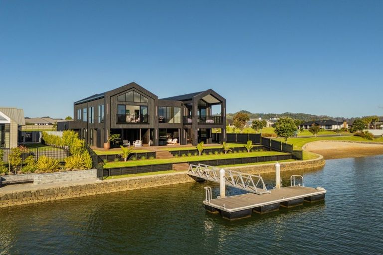 Photo of property in 91 Leeward Drive, Whitianga, 3510