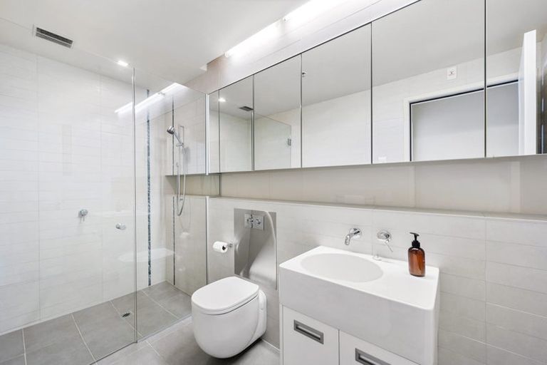 Photo of property in Nzx Centre, 11/11 Cable Street, Wellington Central, Wellington, 6011