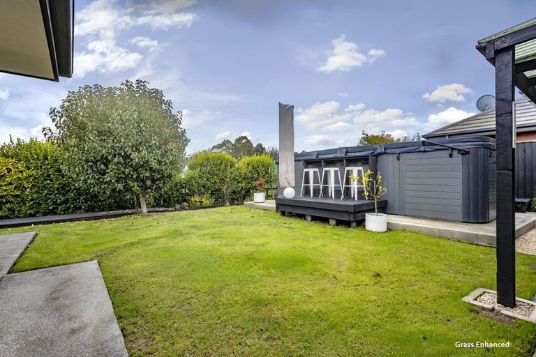 Photo of property in 13 Lancewood Way, Rangiora, 7400