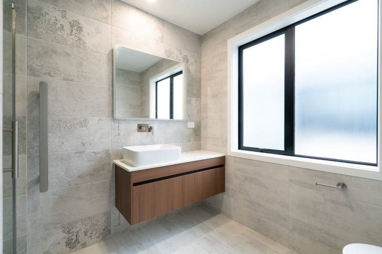 Photo of property in 57 Michael Bosher Way, Flat Bush, Auckland, 2019