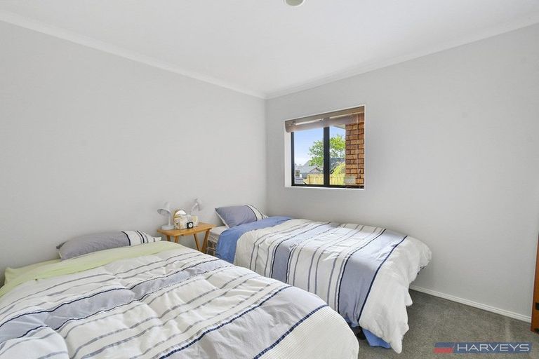 Photo of property in 28 Lemonwood Place, The Gardens, Auckland, 2105