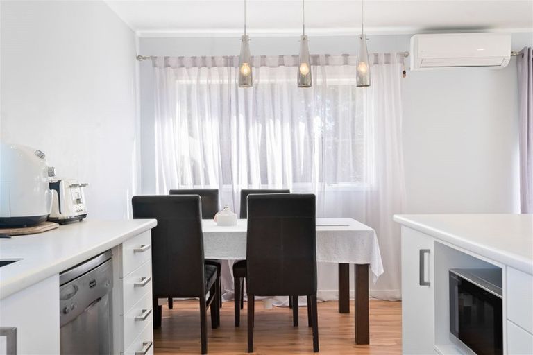 Photo of property in 106 Spinella Drive, Bayview, Auckland, 0629