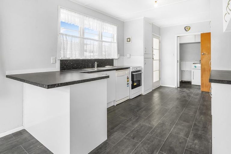 Photo of property in 32 Carrington Avenue, Hillcrest, Hamilton, 3216