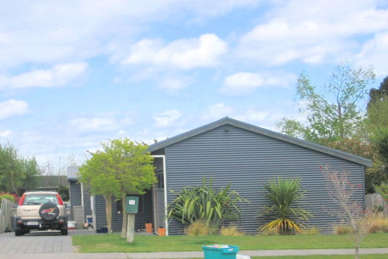 Photo of property in 16 Fairview Terrace, Waipahihi, Taupo, 3330