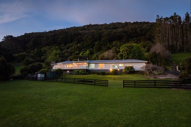 Photo of property in 910 State Highway 14, Maungatapere, Whangarei, 0179