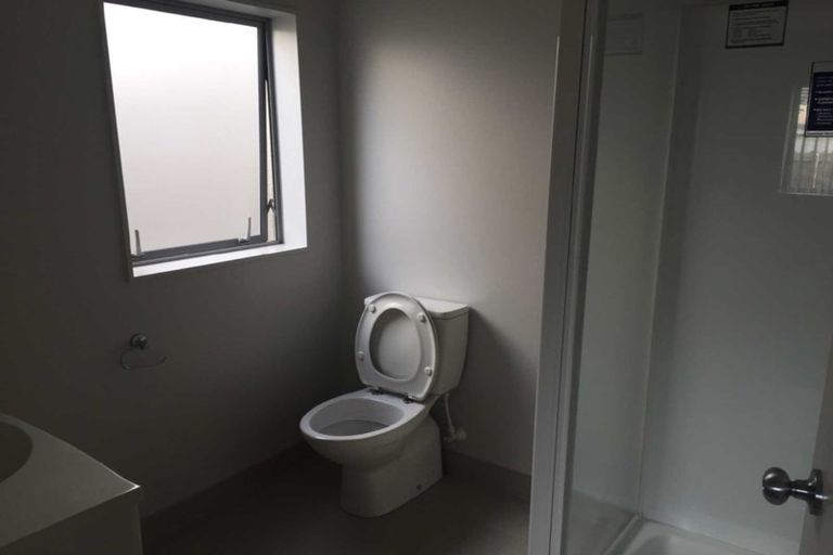 Photo of property in 106 Popokatea Drive, Takanini, 2112