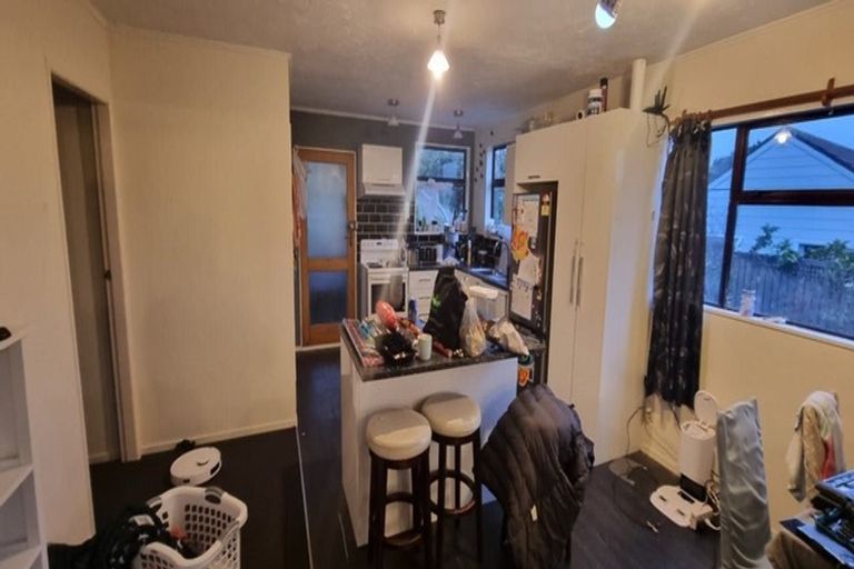 Photo of property in 142 Mark Avenue, Grenada Village, Wellington, 6037