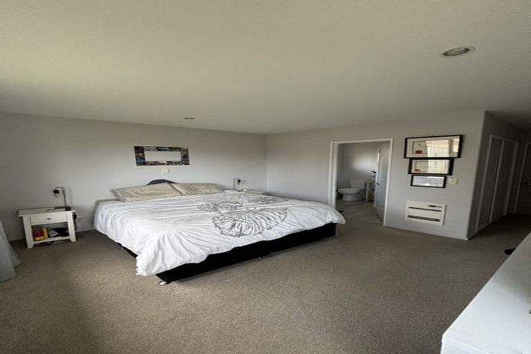 Photo of property in 10 Puhara Avenue, Parklands, Christchurch, 8083