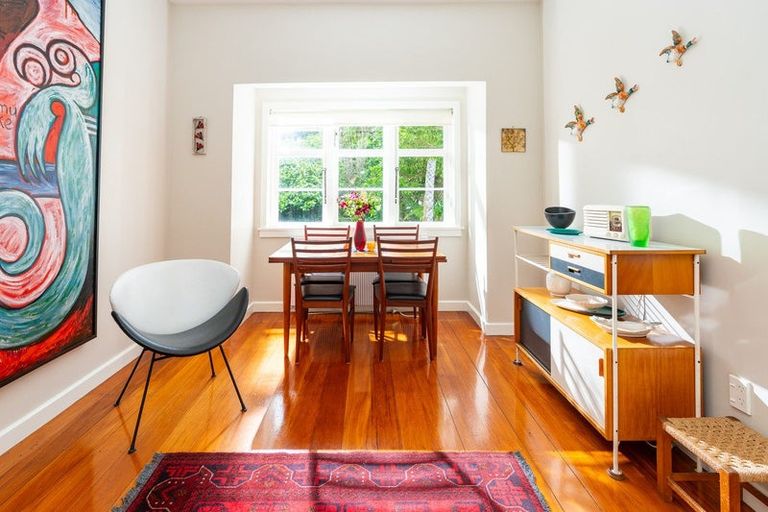 Photo of property in 111a Karori Road, Karori, Wellington, 6012