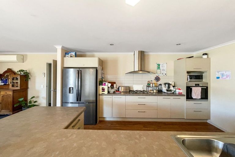 Photo of property in 14 Hector Drive, Rototuna North, Hamilton, 3210