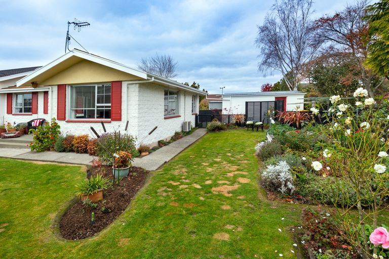 Photo of property in 2/3 Rata Place, Glenwood, Timaru, 7910