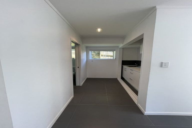 Photo of property in 2/63 Langana Avenue, Browns Bay, Auckland, 0630
