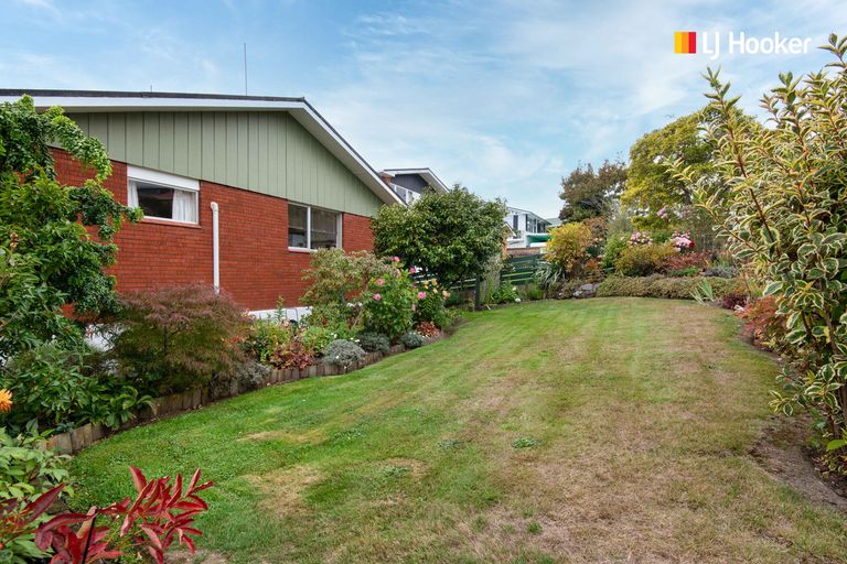 Photo of property in 9 Kinmont Crescent, Kinmont Park, Mosgiel, 9024