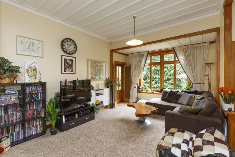 Photo of property in 44 Worcester Street, West End, Palmerston North, 4410