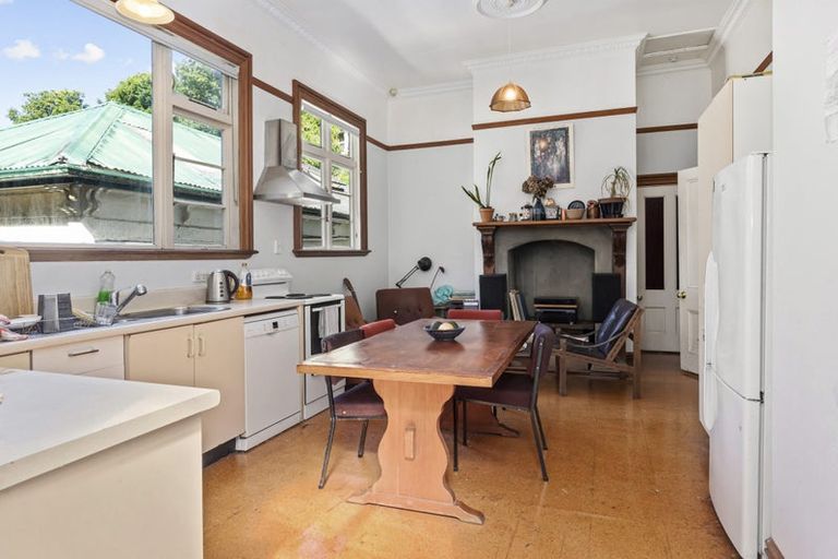 Photo of property in 38 Devon Street, Aro Valley, Wellington, 6021