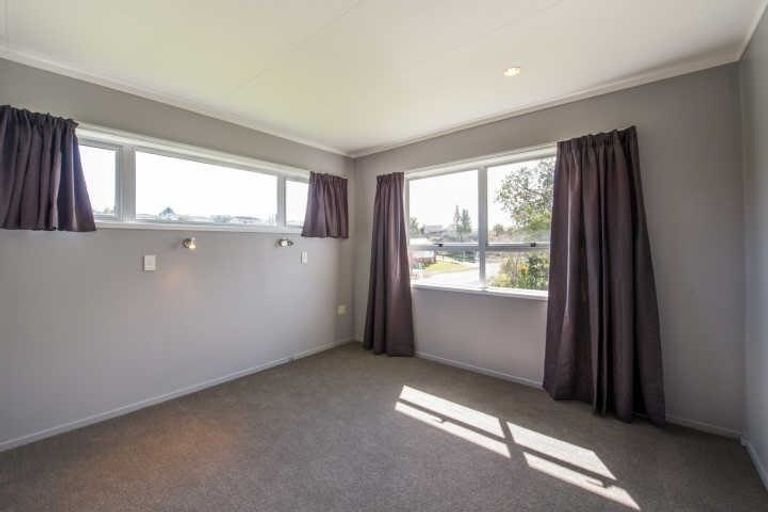 Photo of property in 2 Edith Place, Dinsdale, Hamilton, 3204