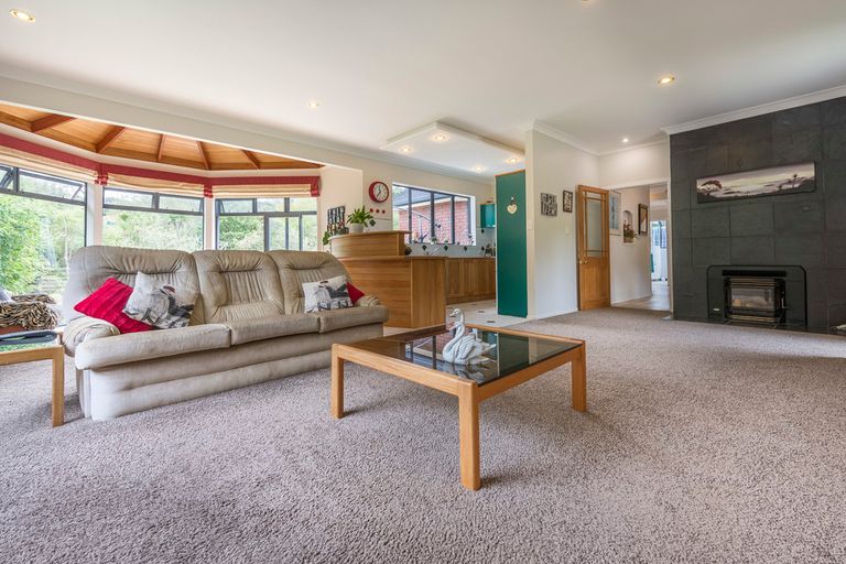 Photo of property in 165 Valley Road, Waimauku, 0881