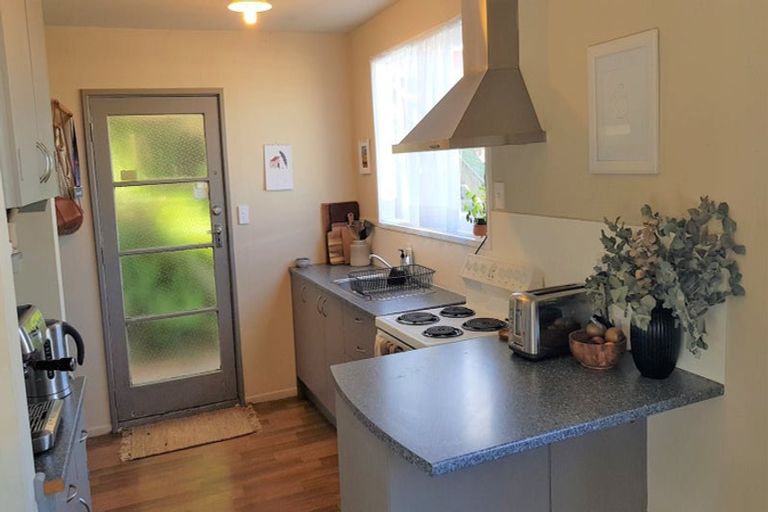 Photo of property in 107 Dowse Drive, Maungaraki, Lower Hutt, 5010