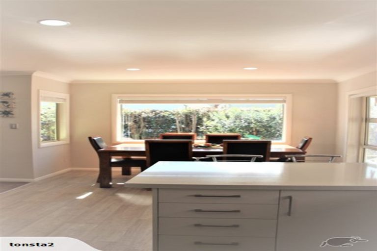 Photo of property in 15 Rawhiti Road, Manly, Whangaparaoa, 0930